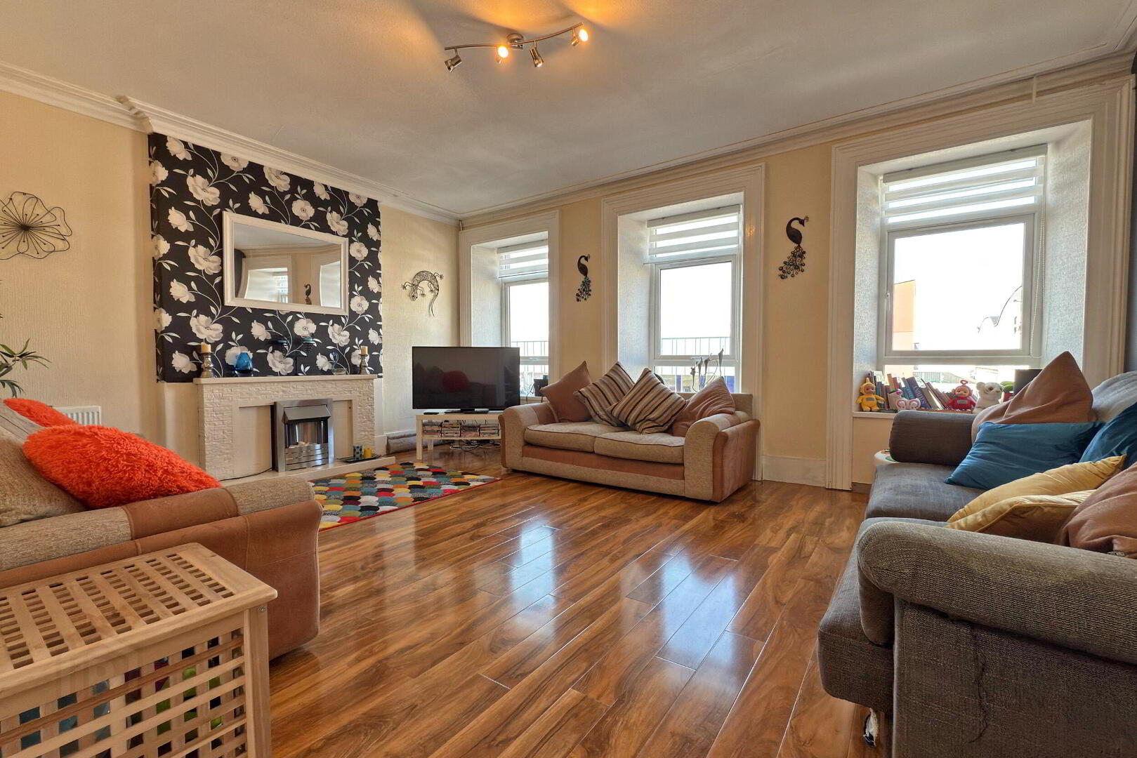 57b Eglinton Street 4 of 11
