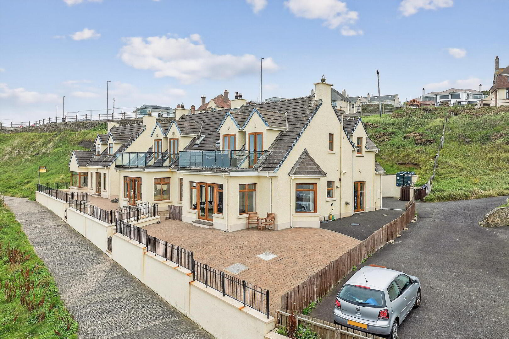 38 Strand Road 3 of 22