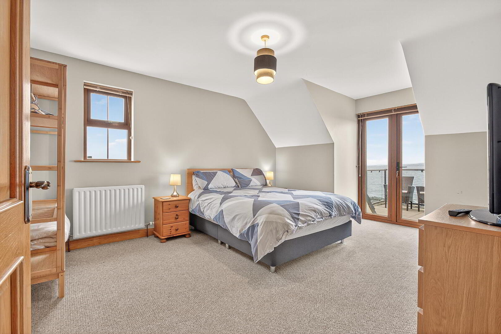 38 Strand Road 11 of 22