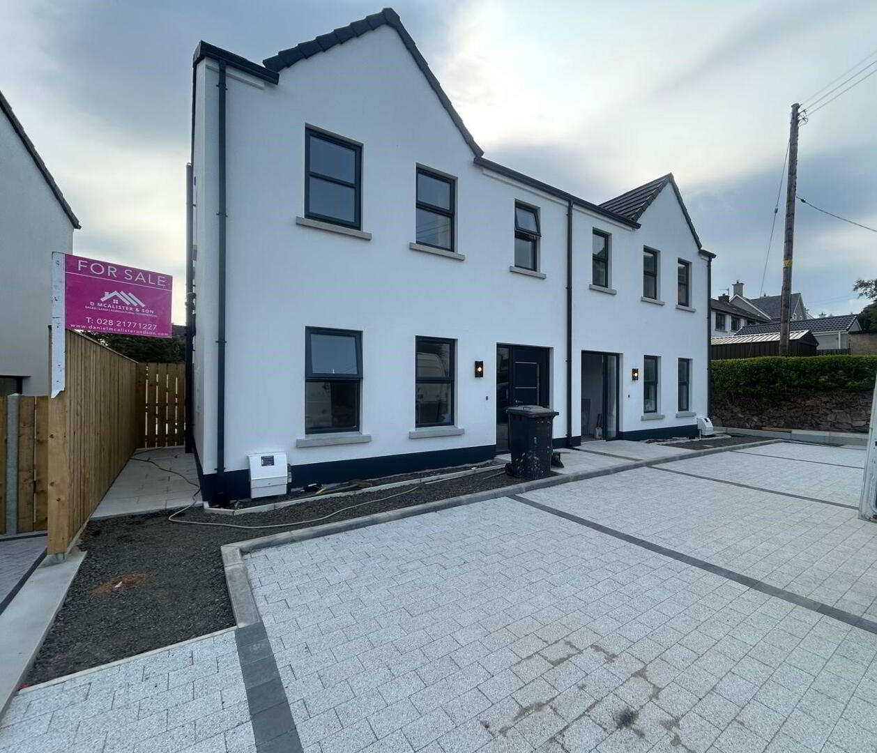 Semi-Detached 1 of 16
