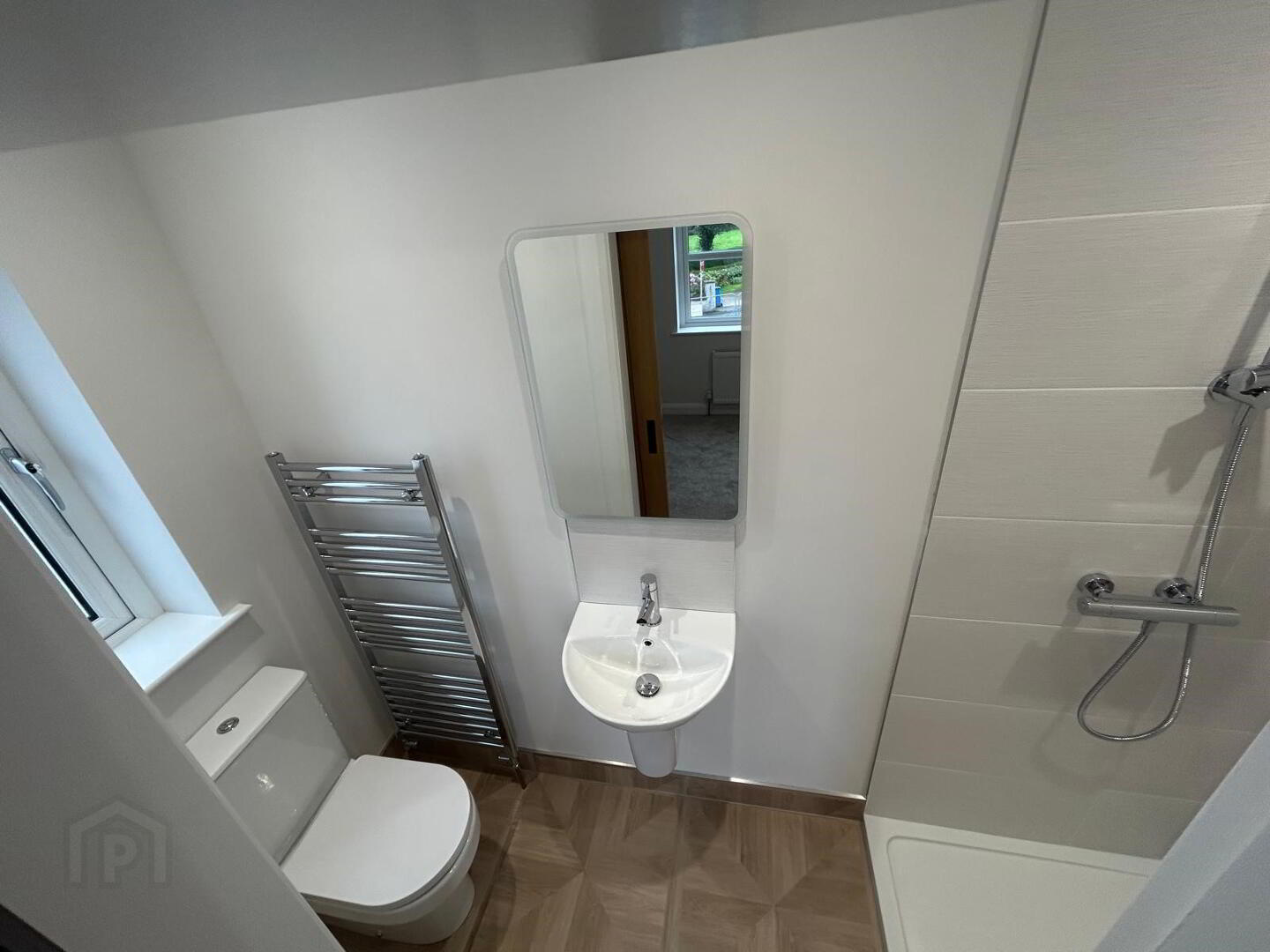 Semi-Detached 14 of 16