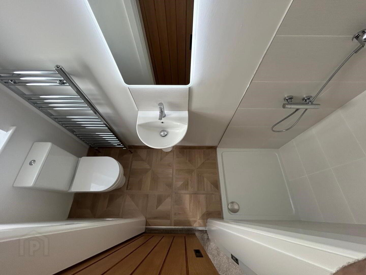 Semi-Detached 18 of 21