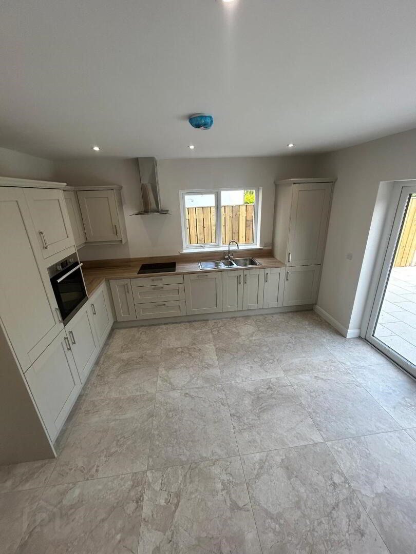 Semi-Detached 6 of 21
