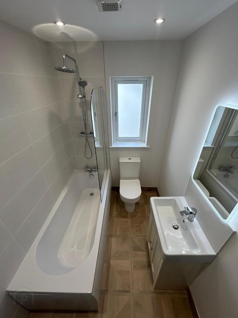 Semi-Detached 17 of 21