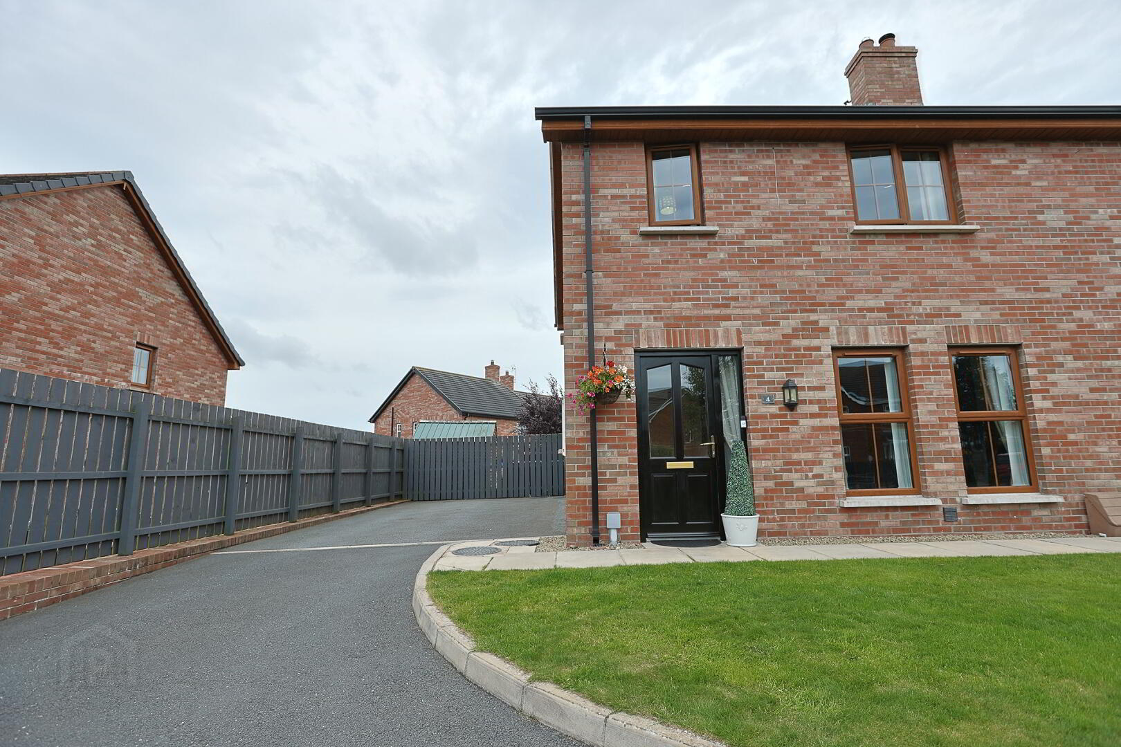 property description image