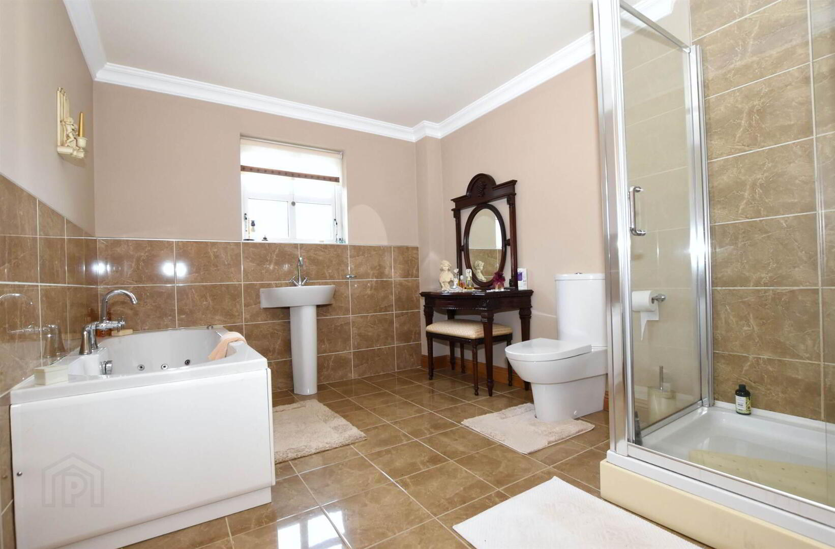 1 Lakeview Manor 24 of 30