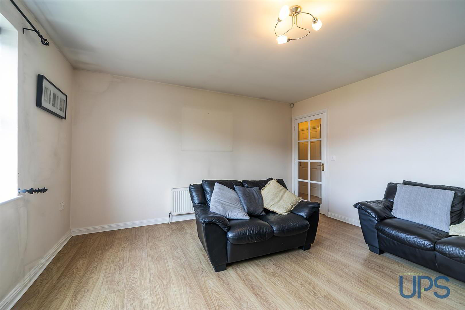 Apt 11, 15 St. Annes Road 3 of 24