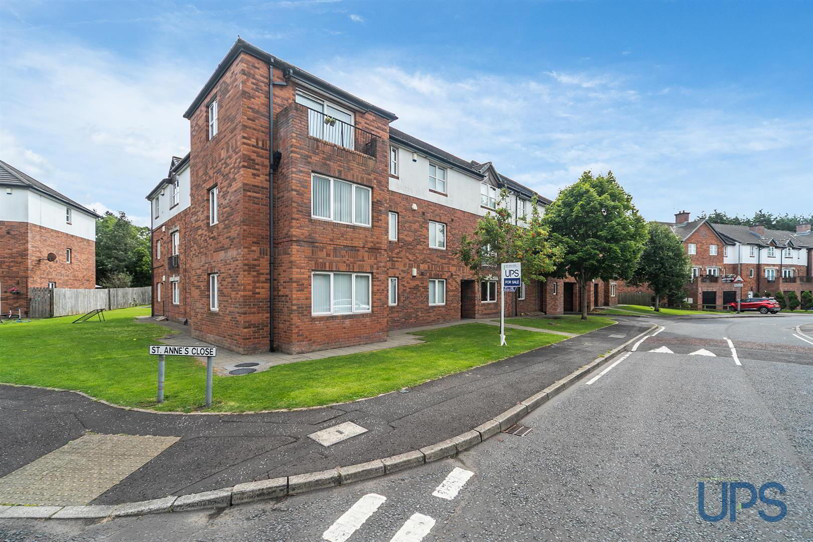 Apt 11, 15 St. Annes Road 24 of 24