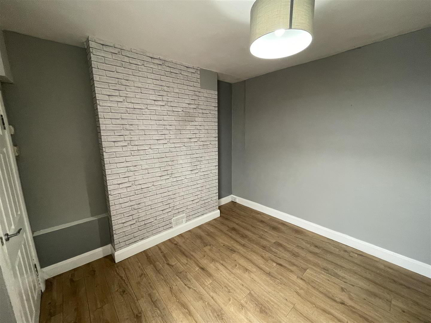 7 Harrogate Street 5 of 15