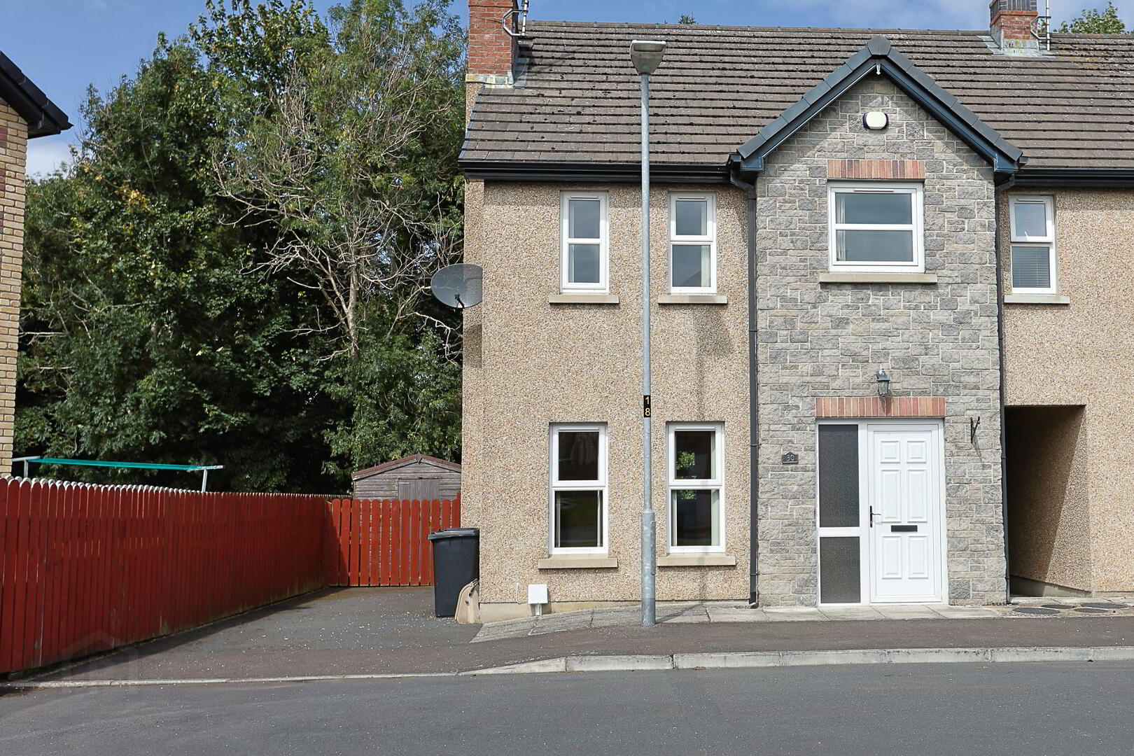 30 Bachelors Close 2 of 44
