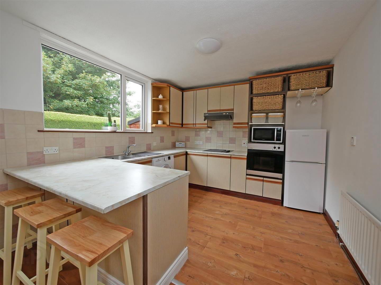 214 Belvoir Drive 4 of 10