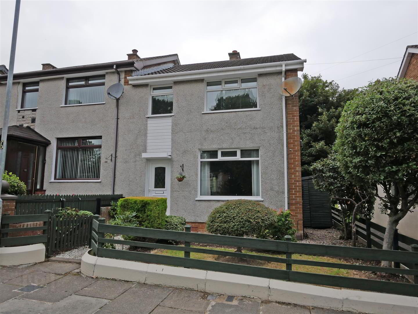 214 Belvoir Drive 1 of 10