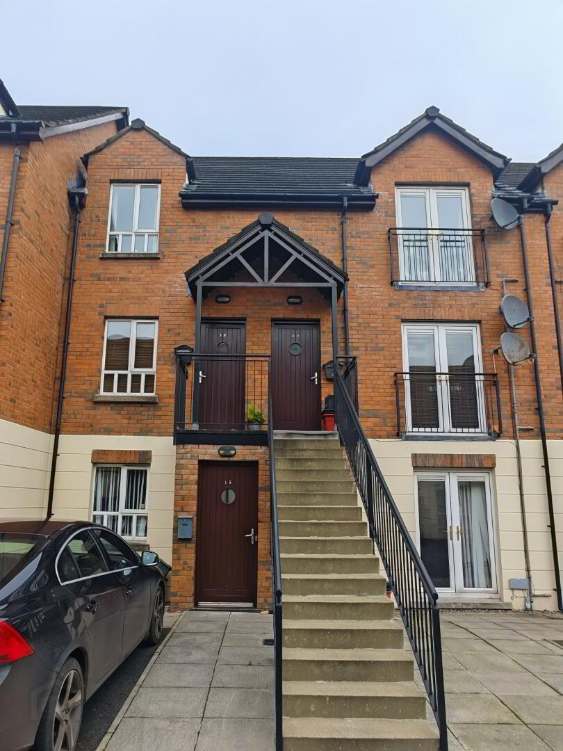 16 Maldon Court 1 of 9
