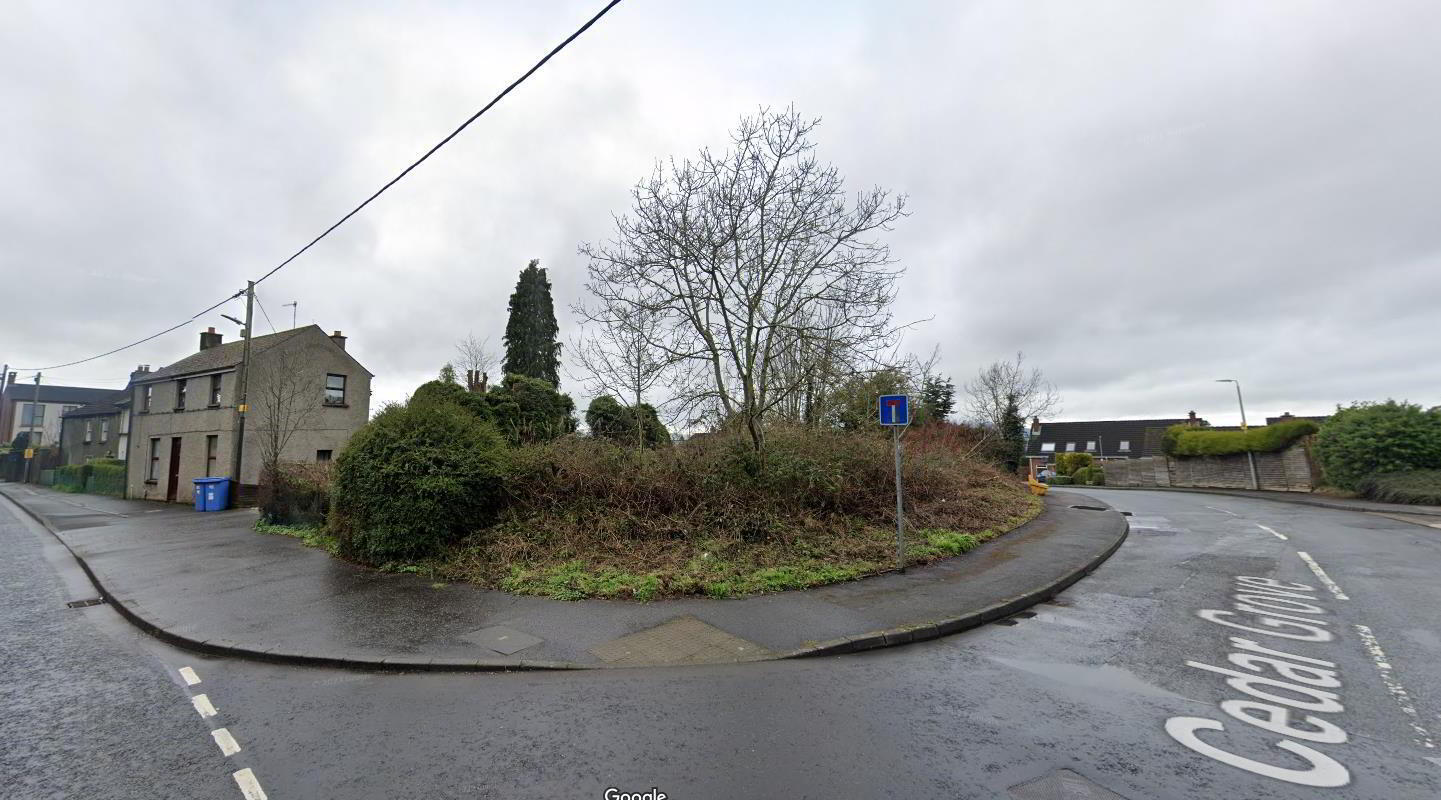 Land North Of, 186 Old Holywood Road 1 of 2