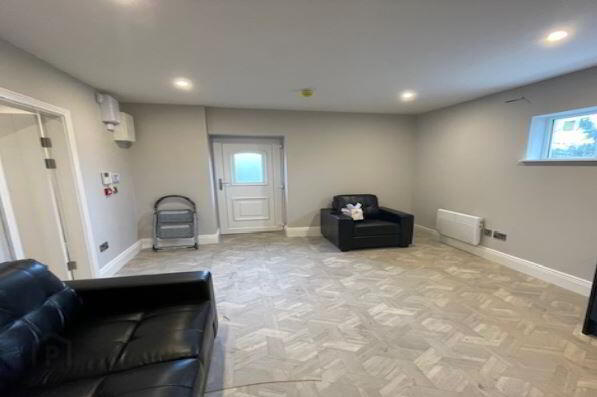 property description image