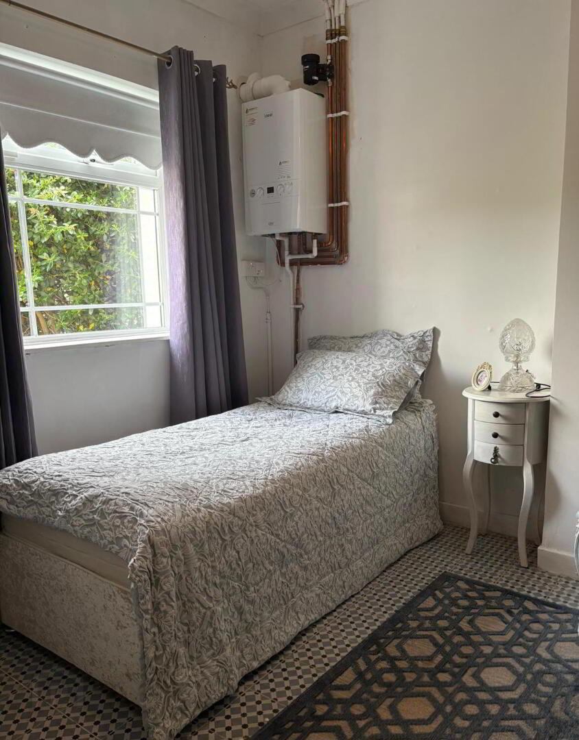 8 Laburnum Square 9 of 27