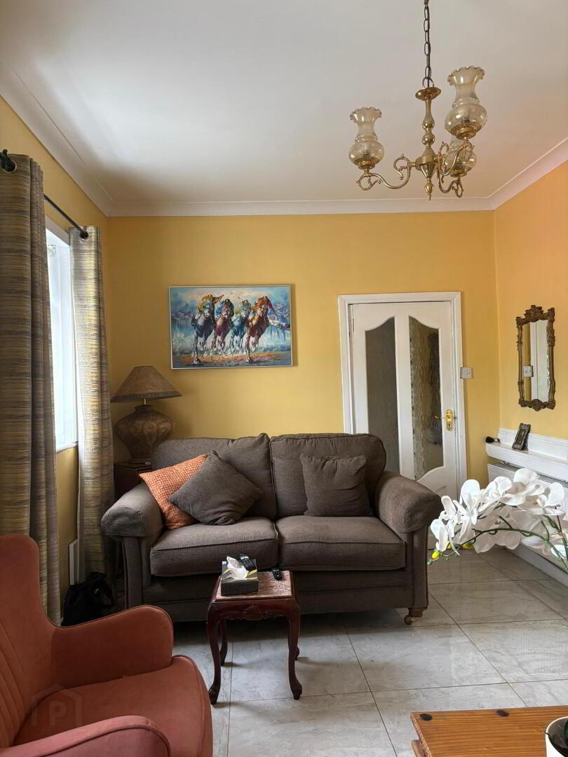 8 Laburnum Square 6 of 27