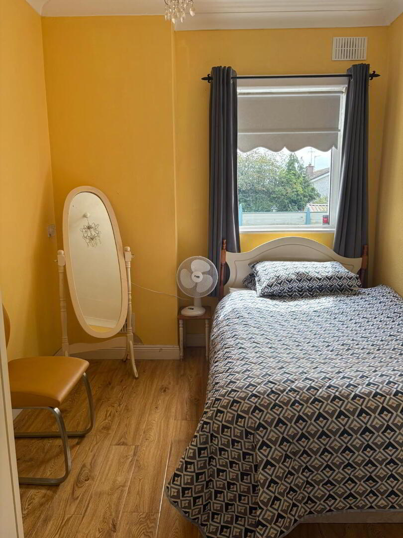 8 Laburnum Square 12 of 27