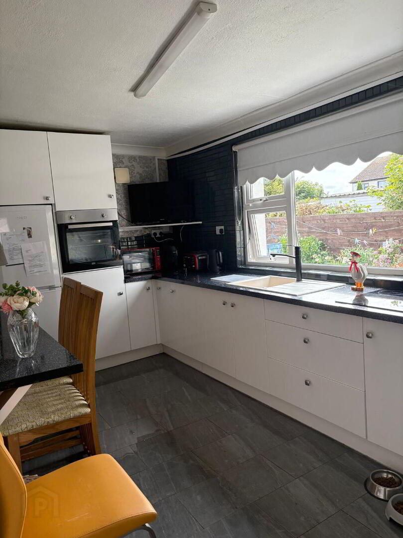 8 Laburnum Square 17 of 27