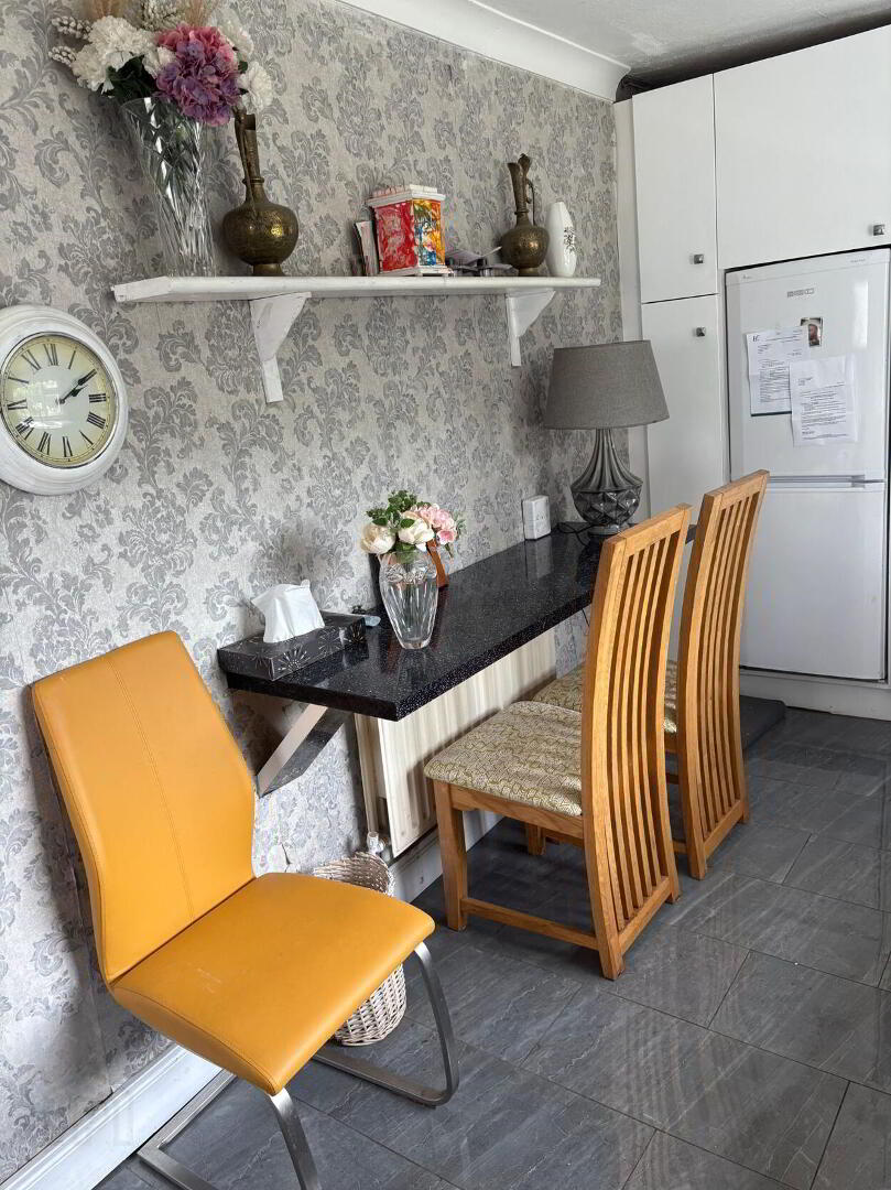 8 Laburnum Square 20 of 27