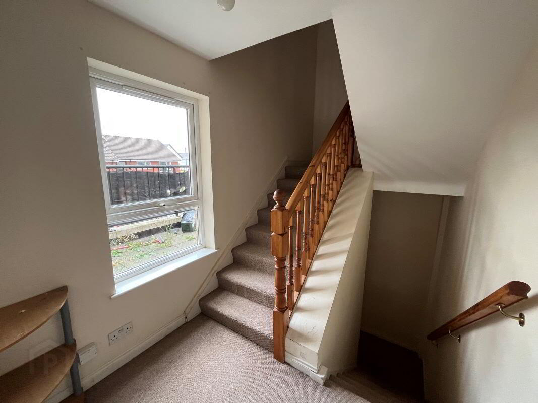 57 Willowfield Street 14 of 26