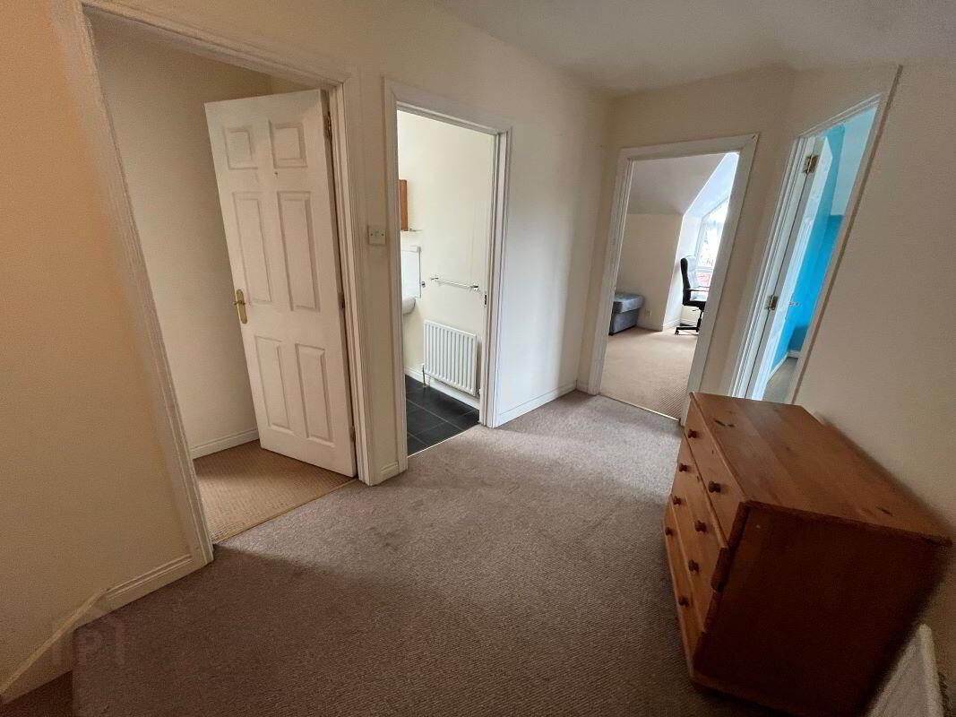 57 Willowfield Street 16 of 26