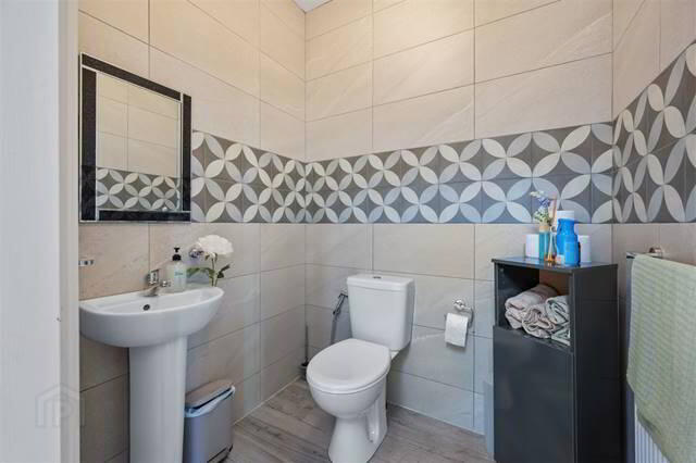 17 Oak Drive 36 of 64