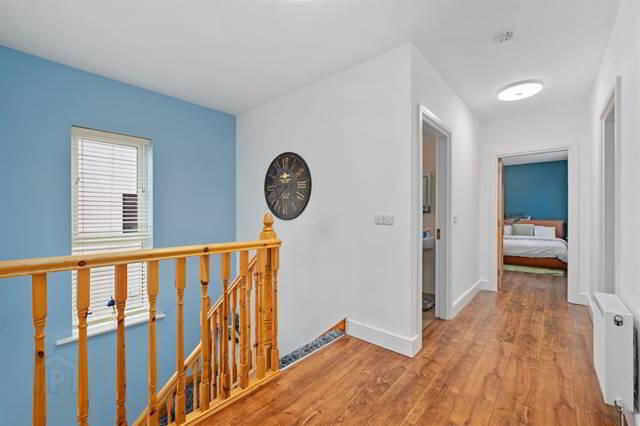 17 Oak Drive 47 of 64