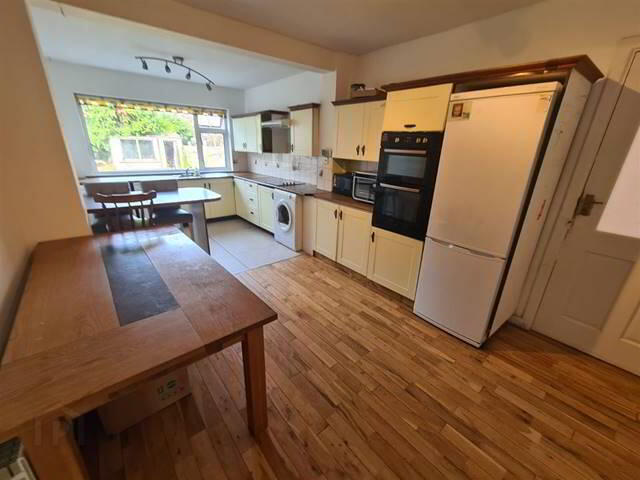 47 Cherry Walk 31 of 54