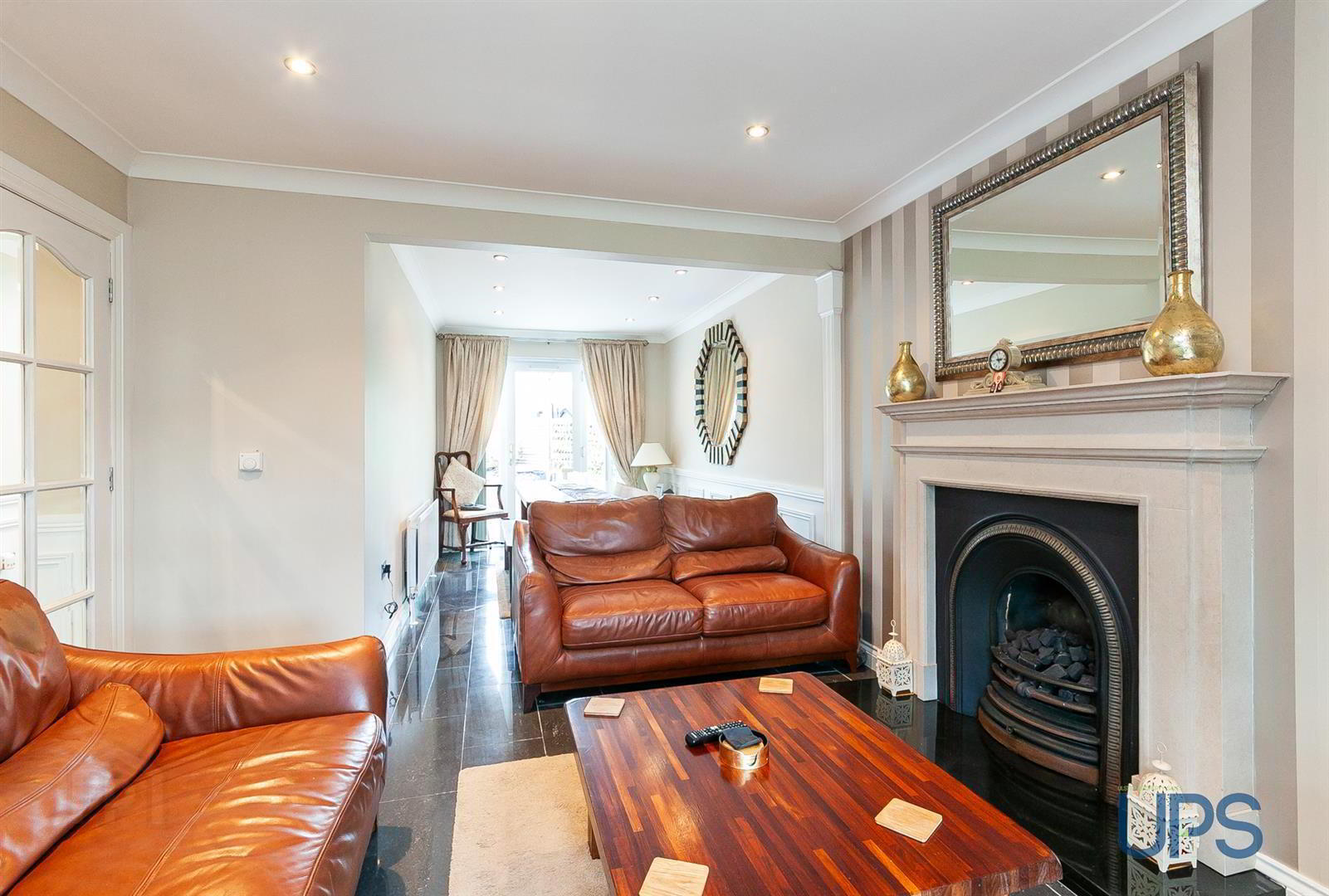 5 Lagmore View Crescent 4 of 32