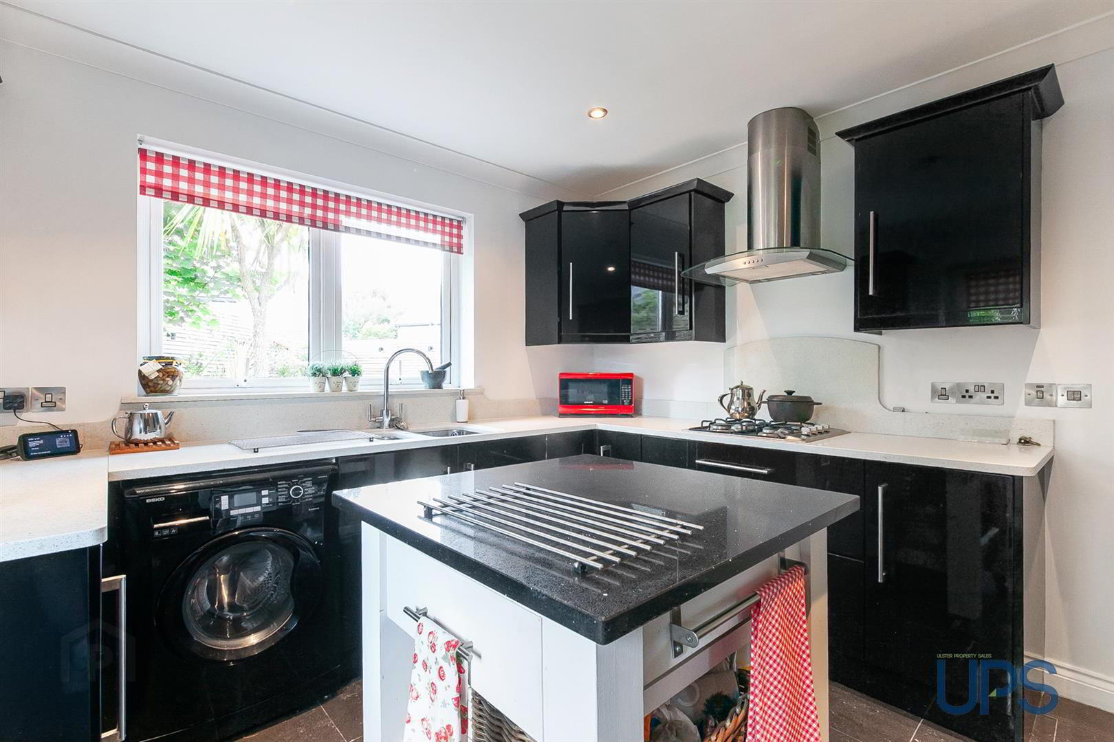 5 Lagmore View Crescent 10 of 32