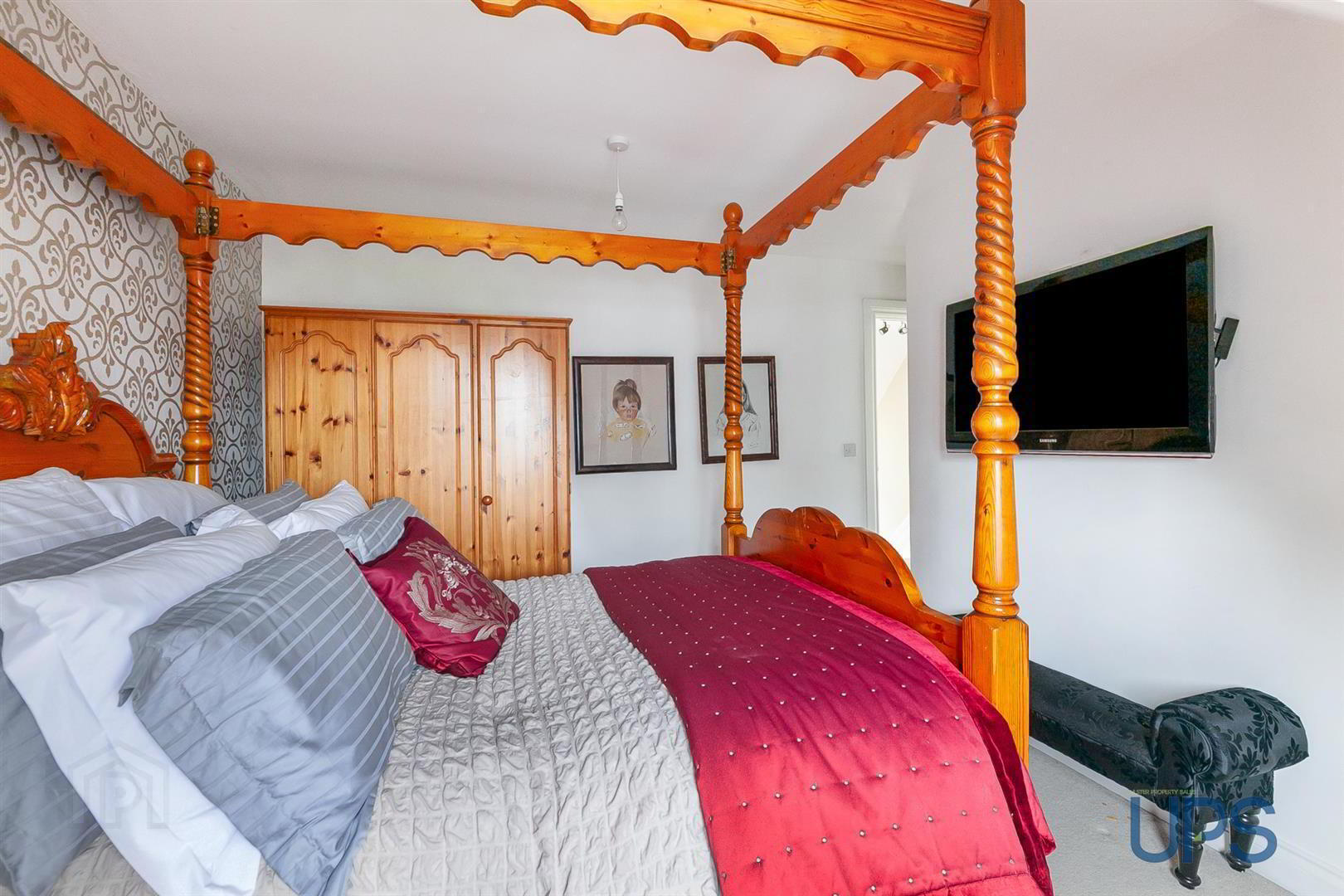 5 Lagmore View Crescent 22 of 32
