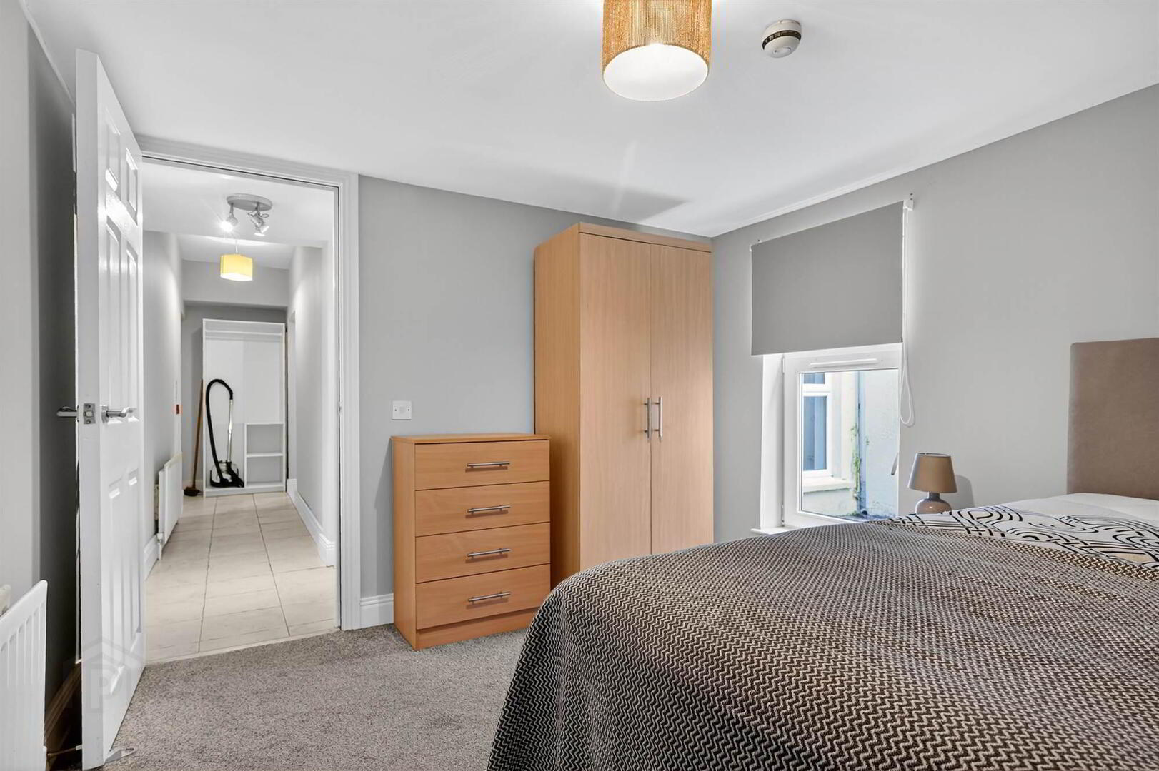Apt 1, 25-27 Dunluce Avenue 11 of 16