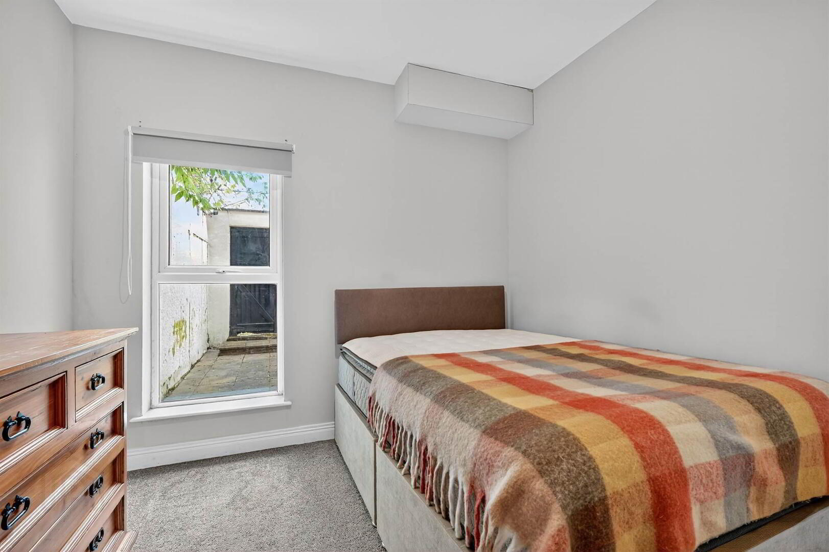 Apt 1, 25-27 Dunluce Avenue 15 of 16