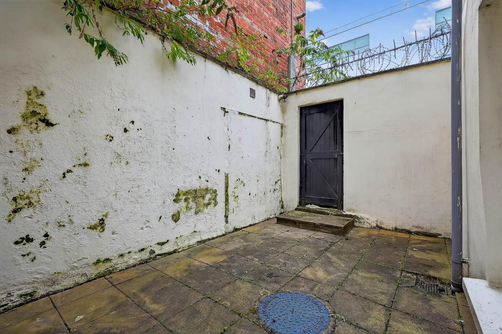Apt 1, 25-27 Dunluce Avenue 16 of 16