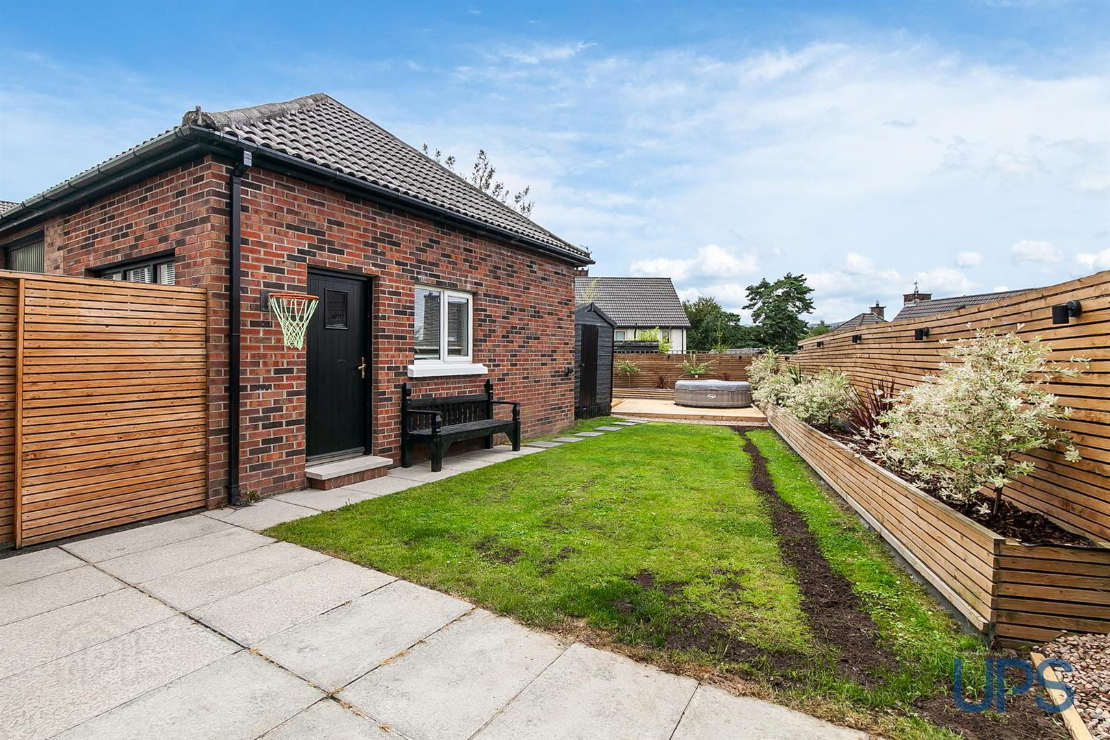 10 Lagmore View Way 25 of 28