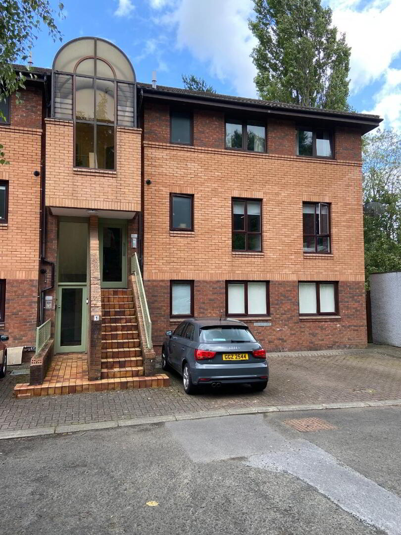 Stranmillis Mews 1 of 12