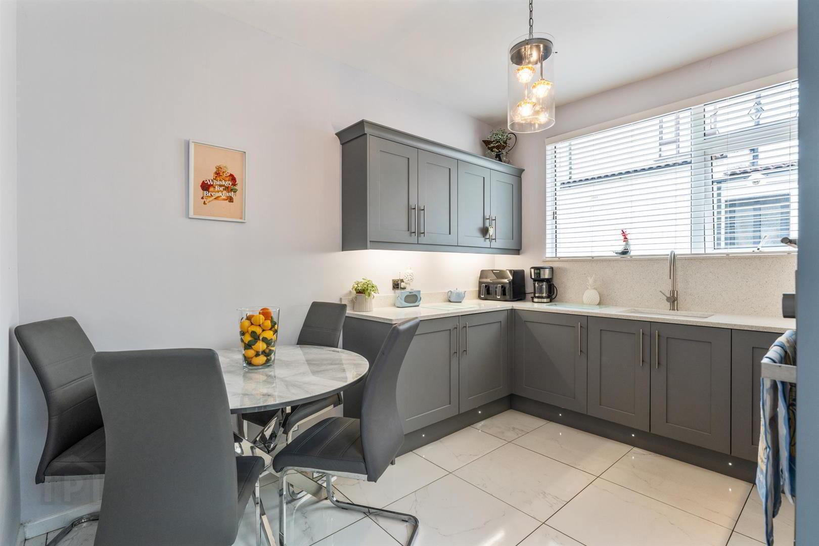 231 Ballygomartin Road 18 of 33