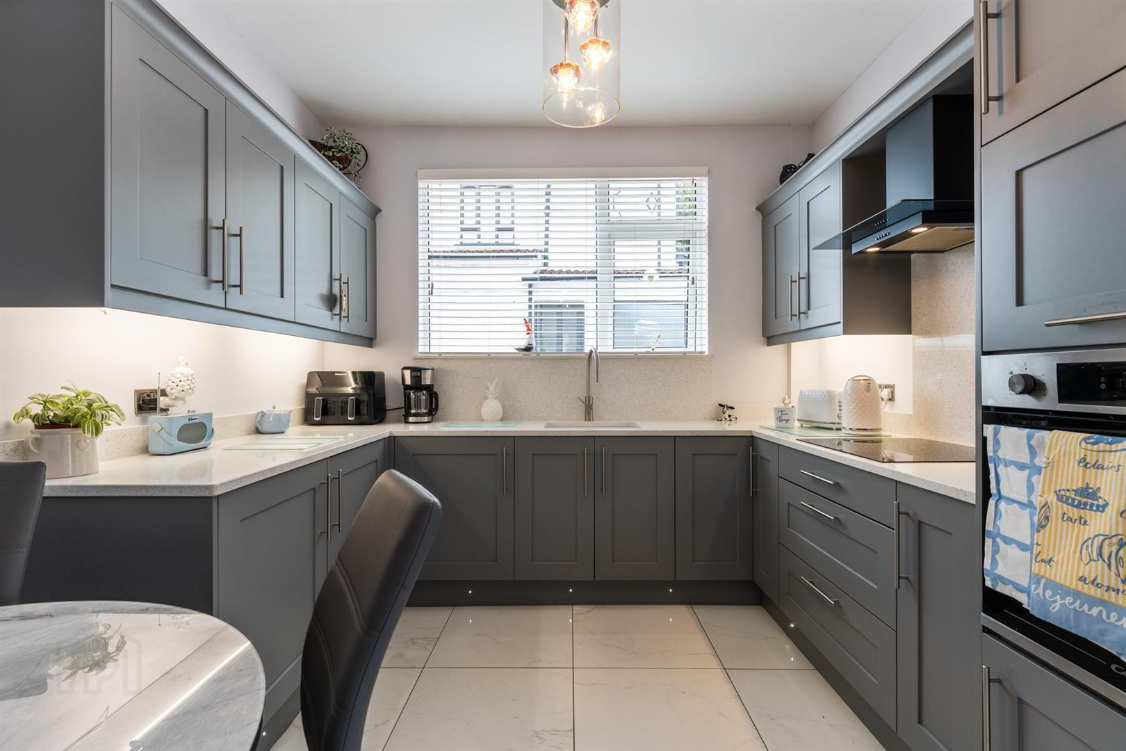 231 Ballygomartin Road 16 of 33