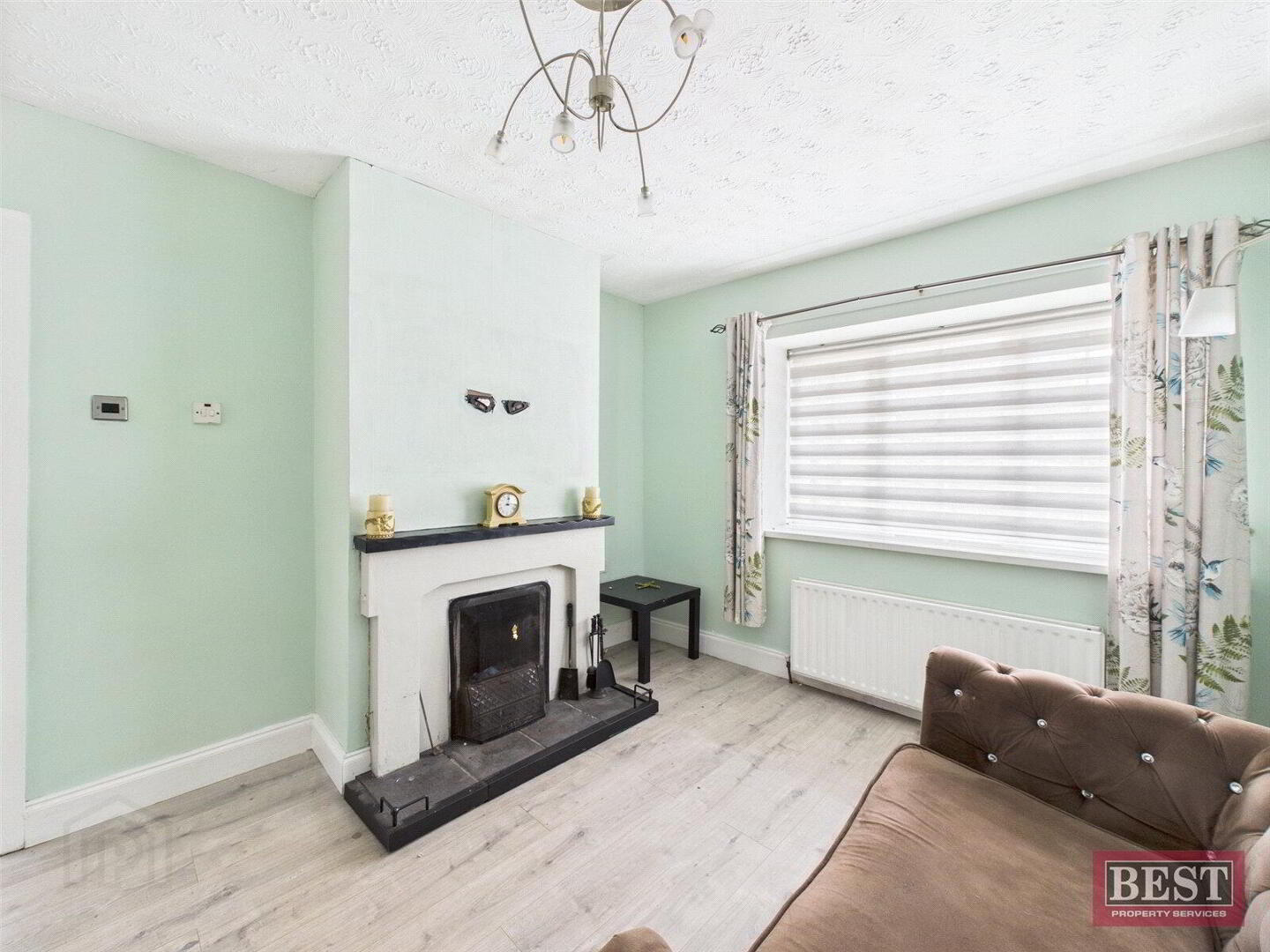 70 Derrymore Road 4 of 19