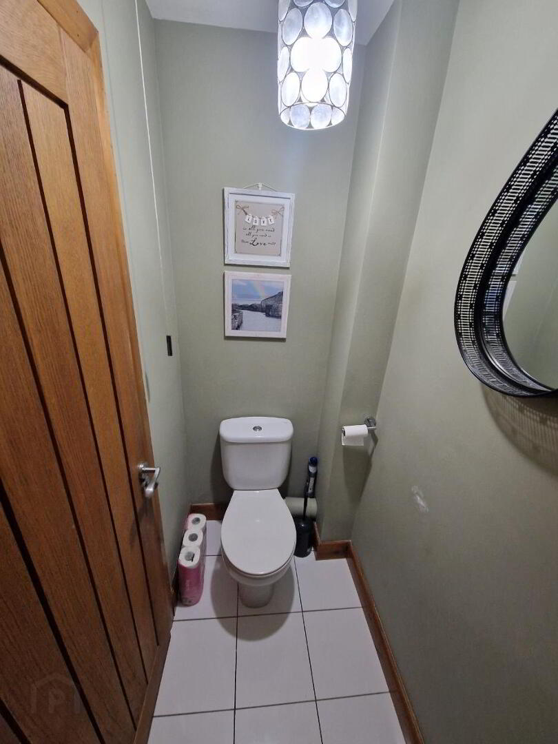 44b Oldwood Road 17 of 43
