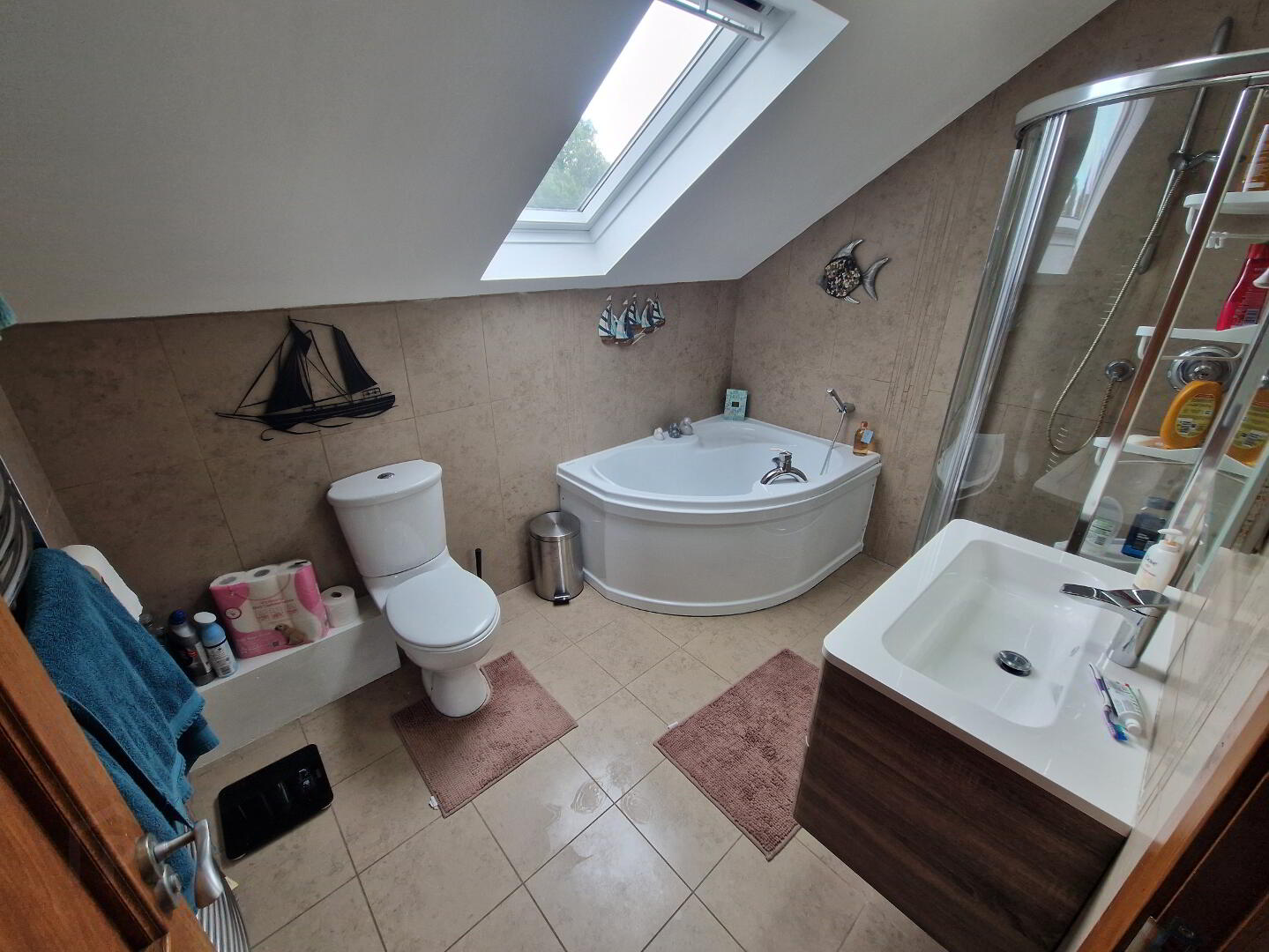 44b Oldwood Road 35 of 43