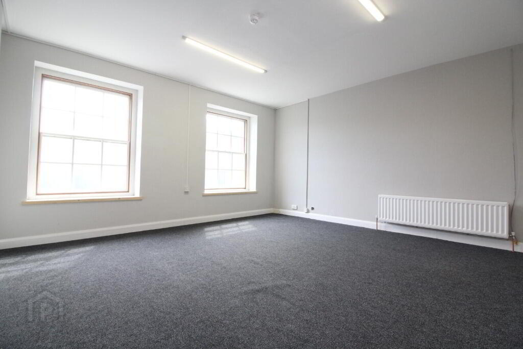 9 Suite Avonmore House, 15 Church Square 5 of 8