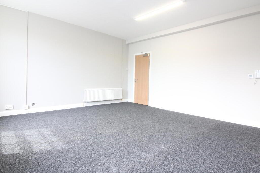 9 Suite Avonmore House, 15 Church Square 7 of 8