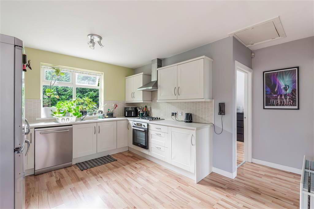 17 Glenburn Manor 10 of 21