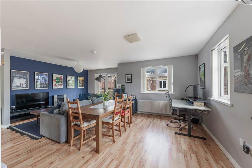 17 Glenburn Manor 7 of 21
