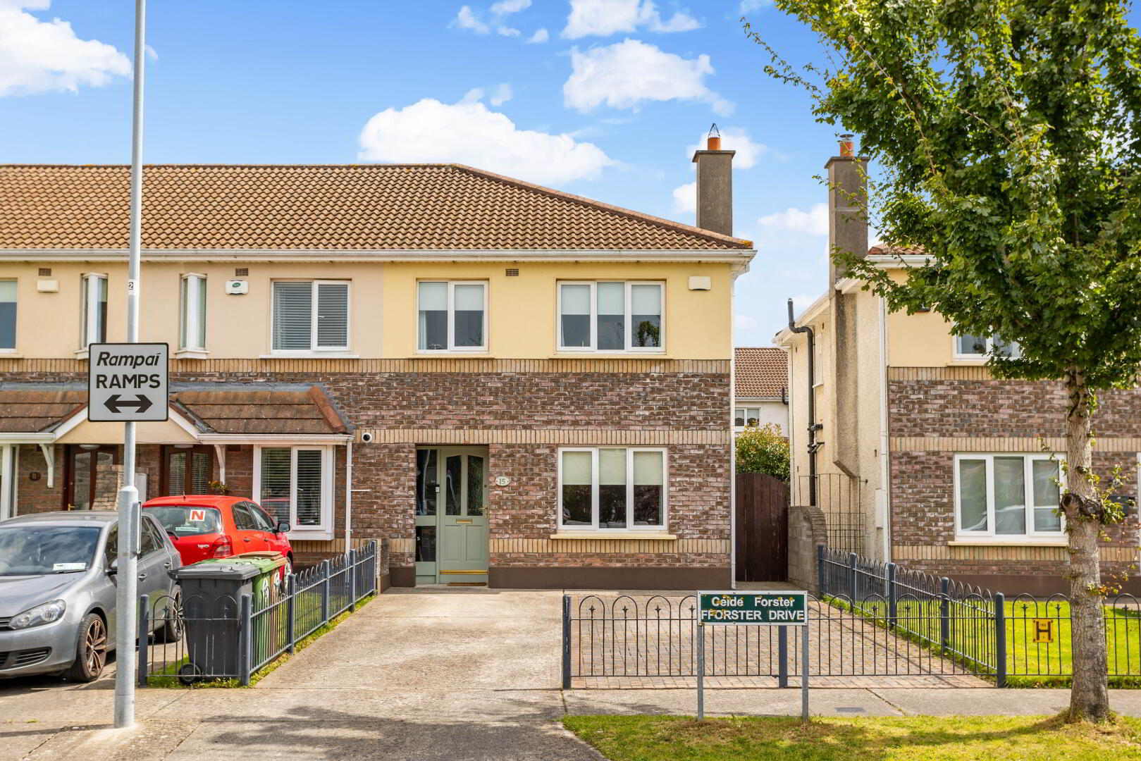 15 Fforster Drive 1 of 22