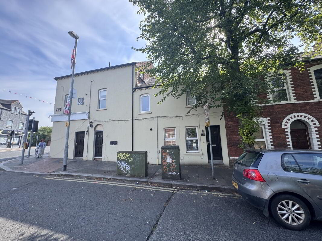 2b Donegall Avenue 1 of 7