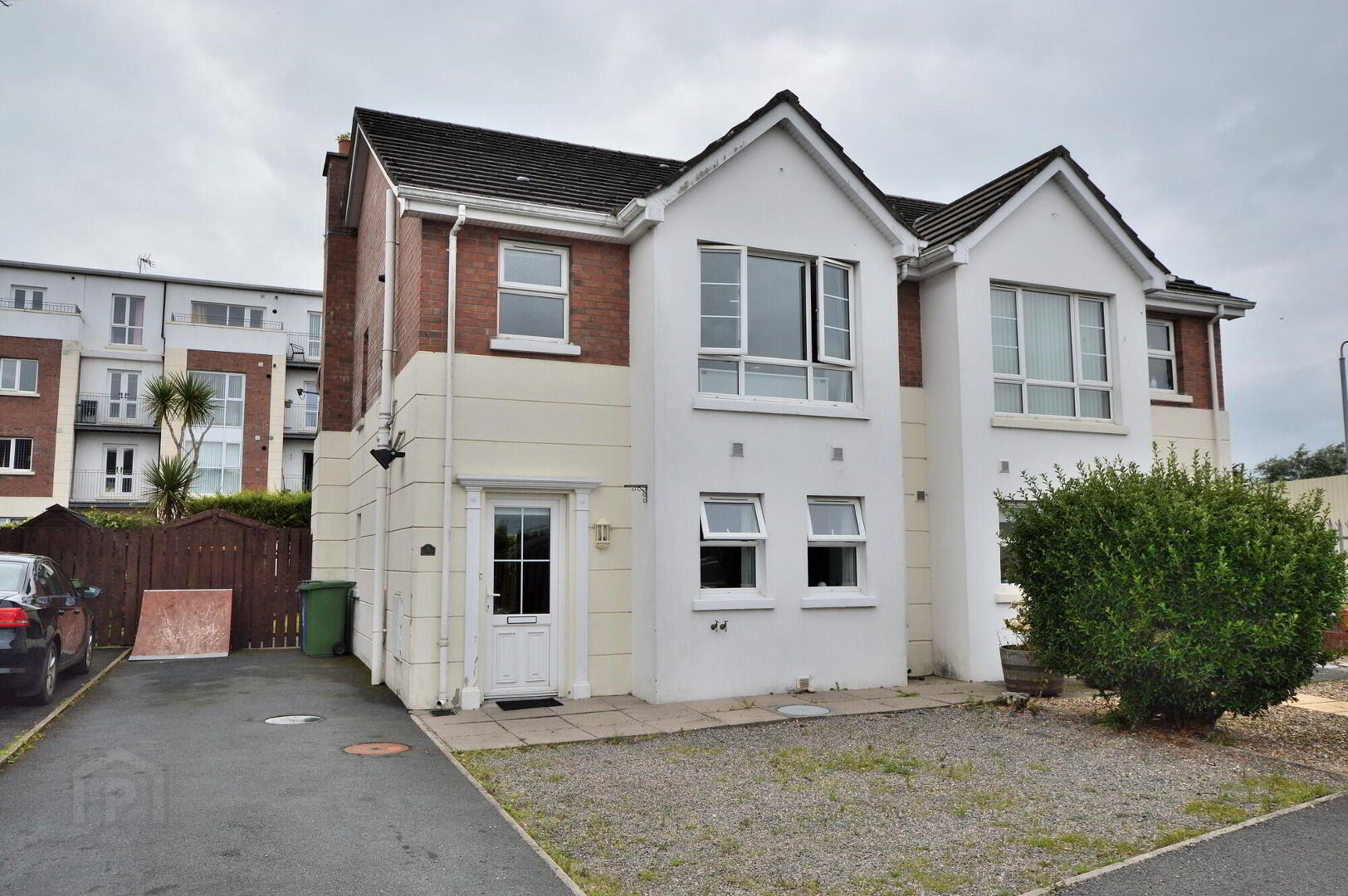 9 Upritchard Court 1 of 28