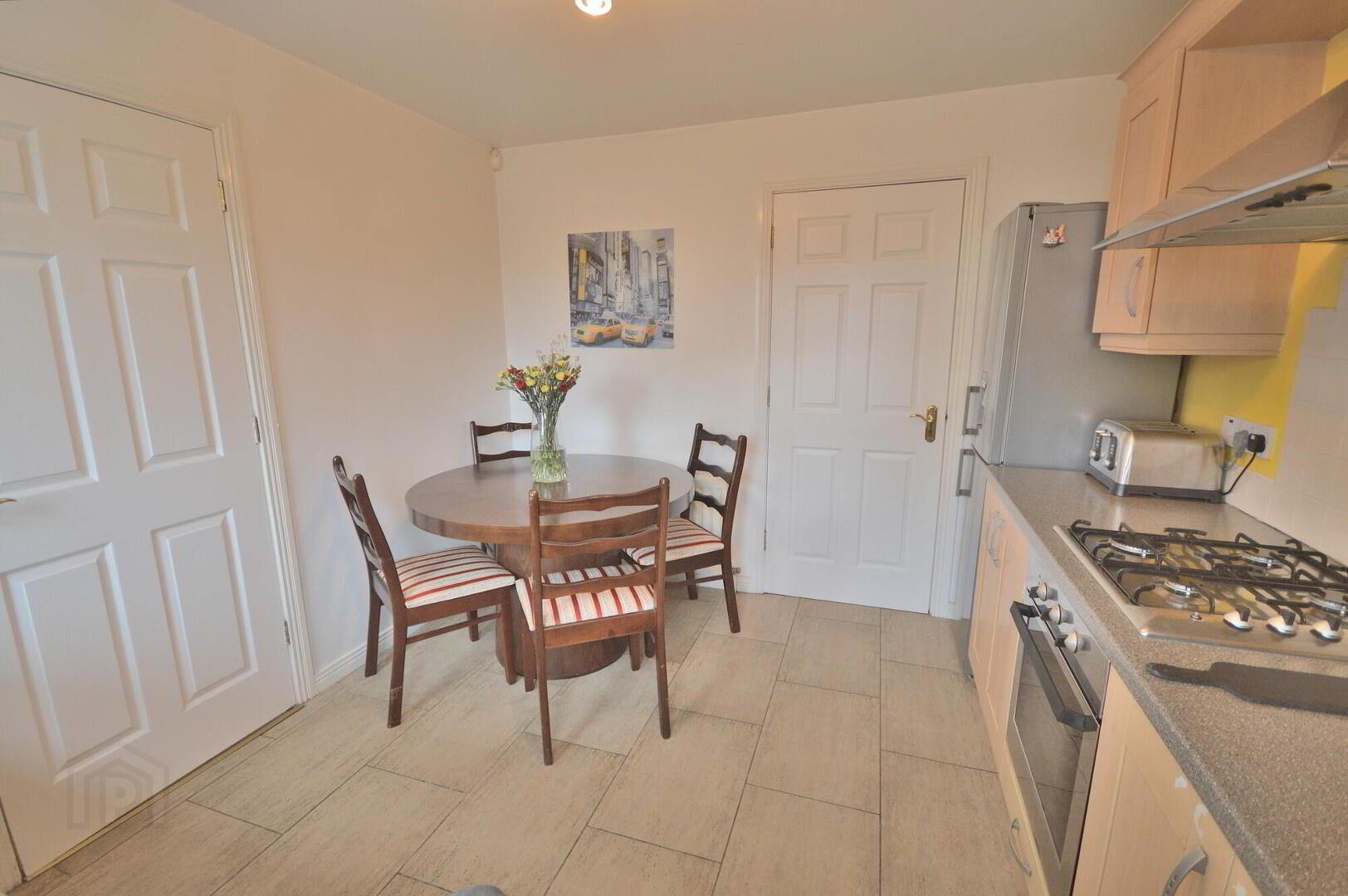 9 Upritchard Court 10 of 28